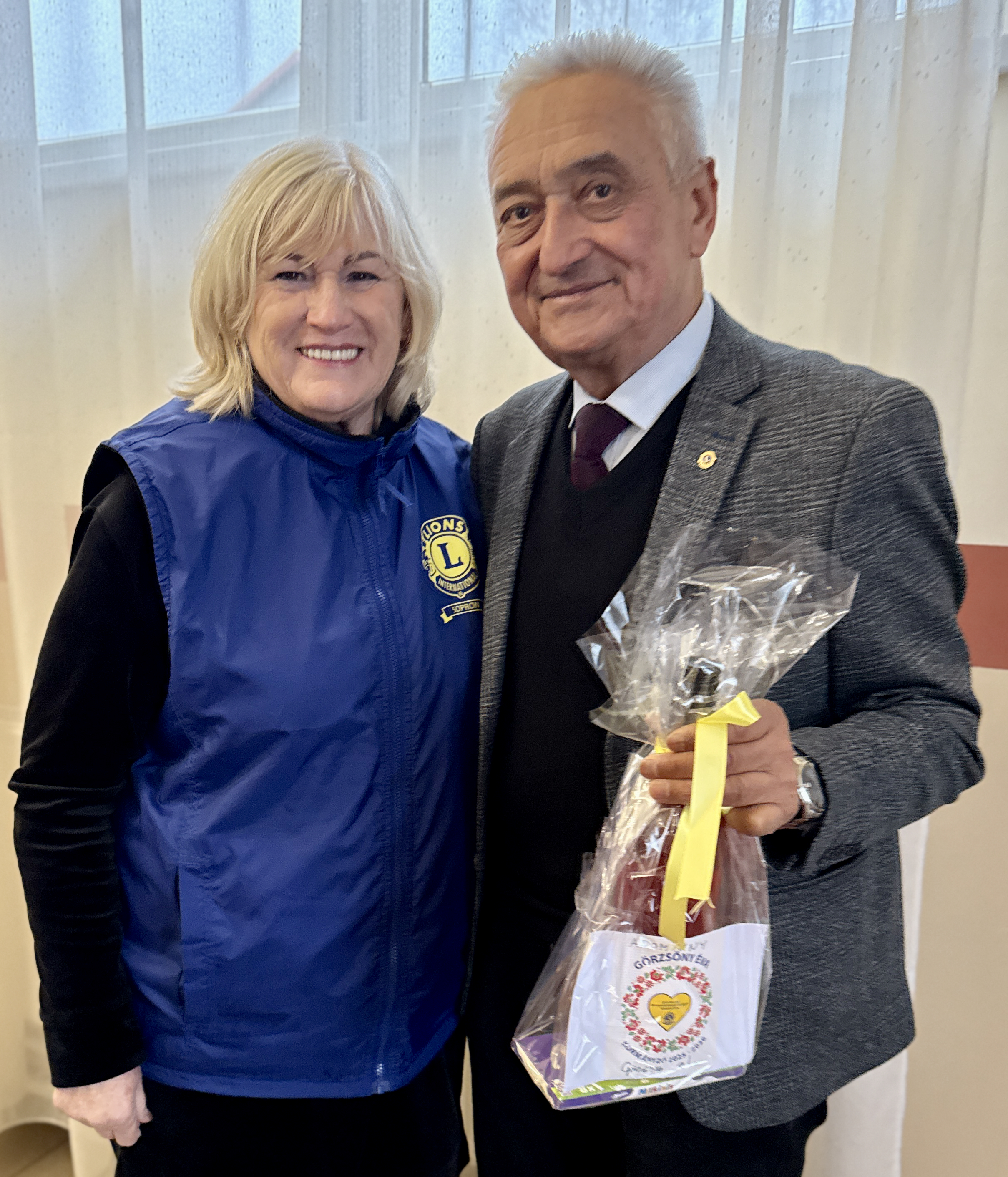 Lions-adományok Kárpátaljára, elismerés Nagy Bélának 